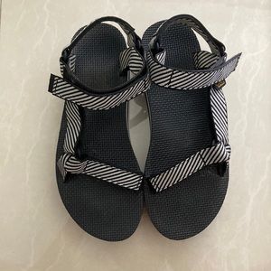 Teva Platform black and white Sandals
